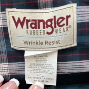 Men’s wrangler wrinkle resistant shirt size XXL